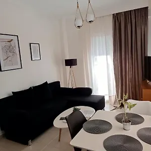 Daire 3 Min From Station No2 Private Free Parking